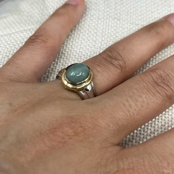 Vintage Sterling Silver & Gold Overlay Ring with Green Cabochon | Size 7 - Picture 5 of 16